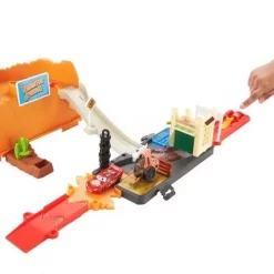 Disney Cars Race Ace Autorennbahn -Disney HDN02 3226 3a